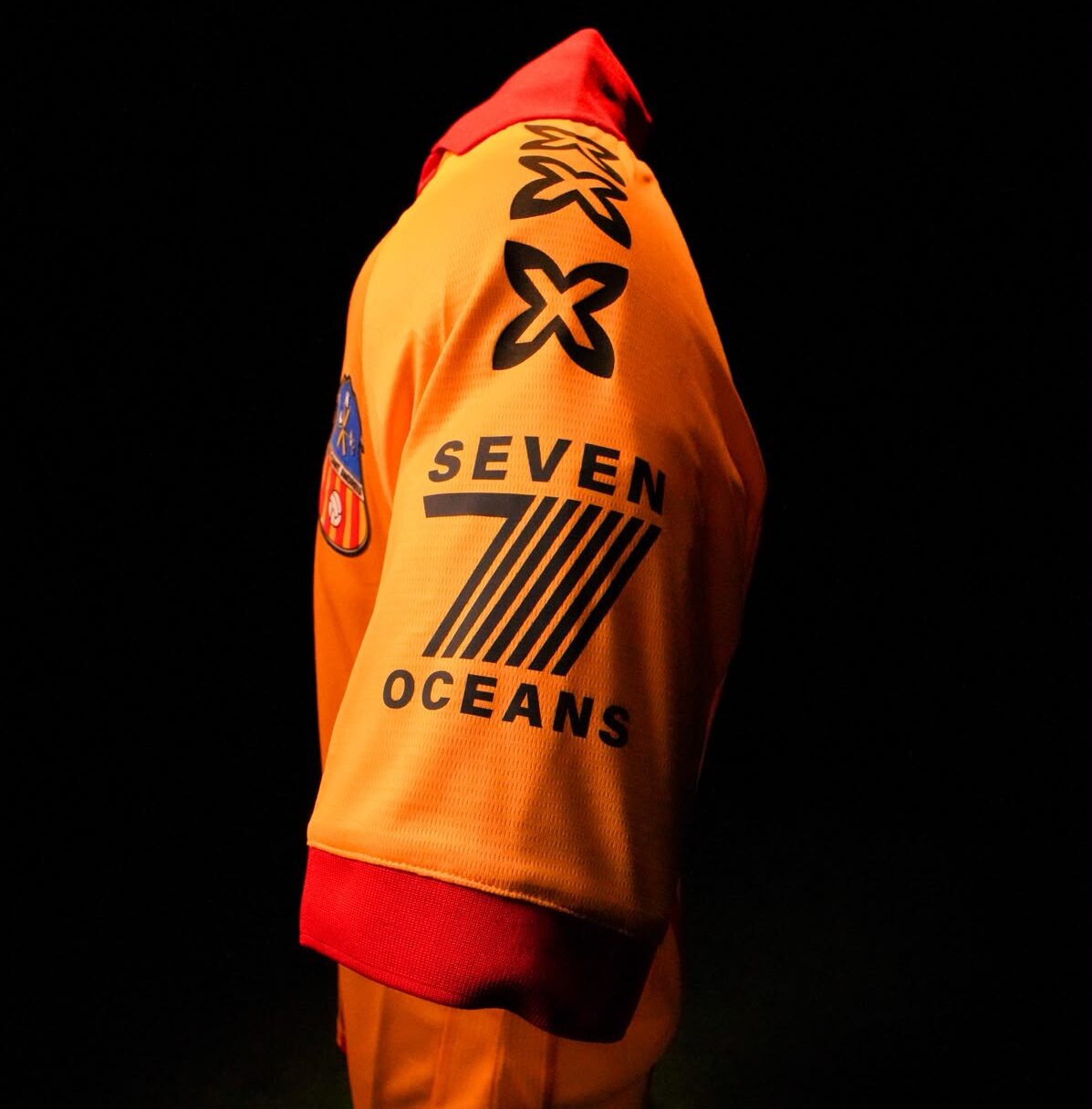 Seven Oceans renova com a patrocinador principal del Sant Andreu i del futbol base